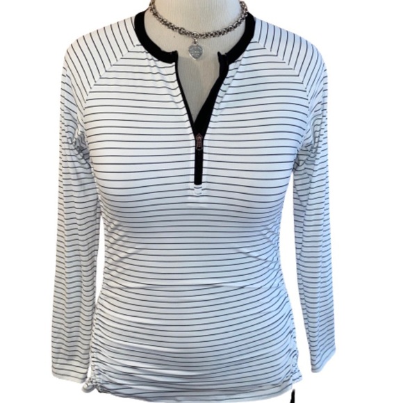 🚫SOLD🚫 CALIA by Carrie Underwood Rash Guard - Picture 7 of 11